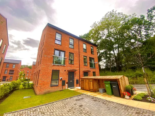 Copper Beech Court, LEEDSphoto