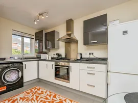 Almondsbury Close, Redditch thumb 2