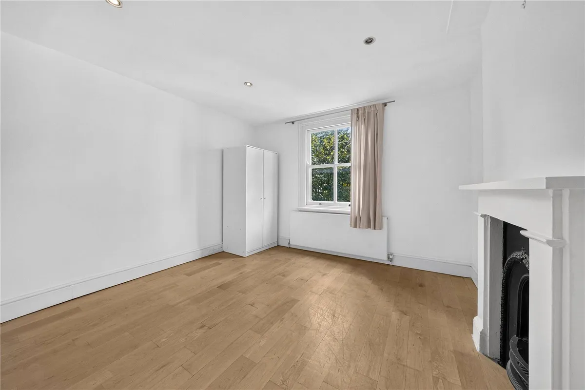 Nevern Square, London, SW5
