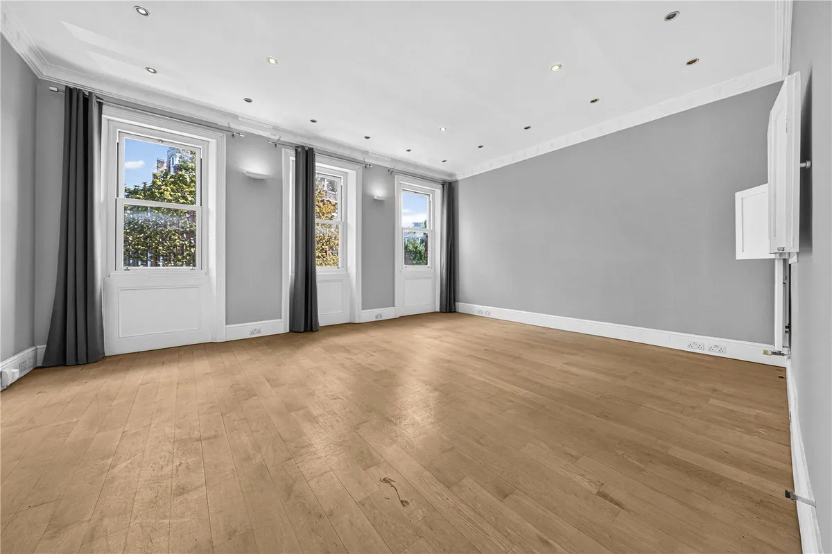 Nevern Square, London, SW5