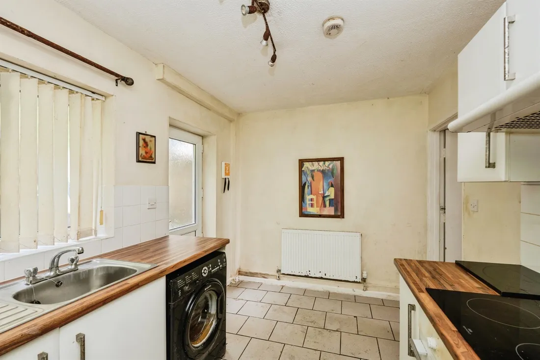Property photo 8