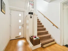 Grange Park Drive, Bingley thumb 3