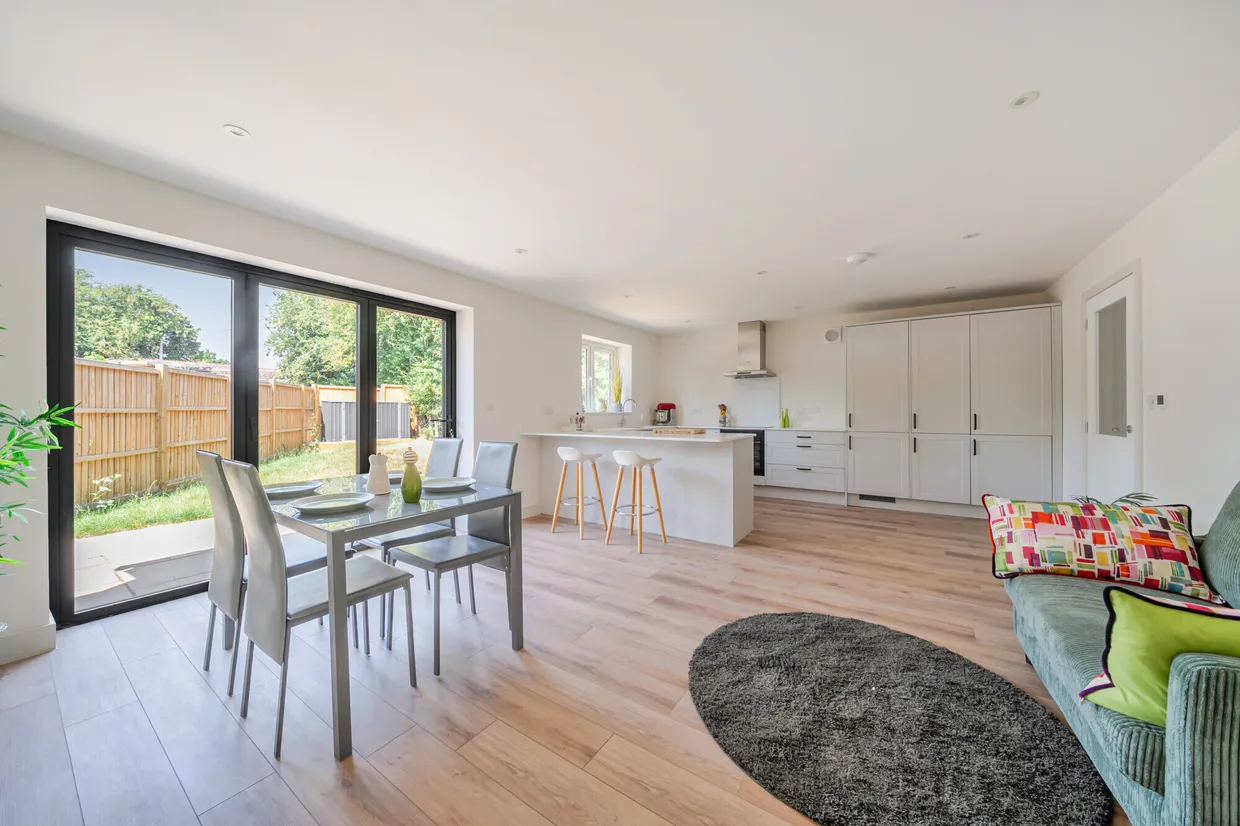 Thurstons Estate, Binsted, GU34 photo 2