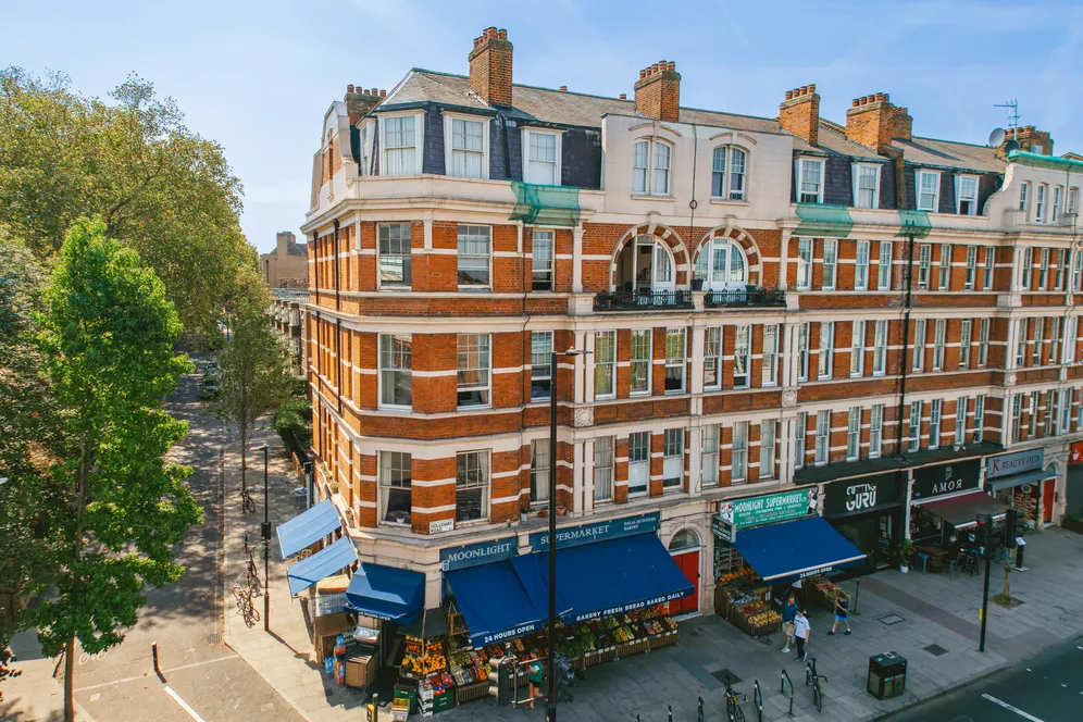 Holloway Road, London, N7 photo 29
