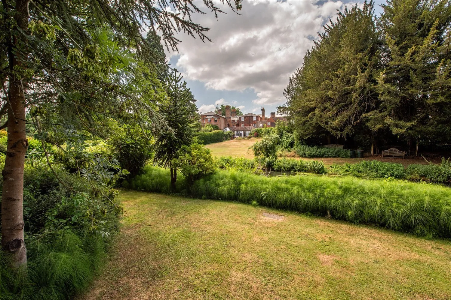 The Street, Betchworth, RH3 photo 12