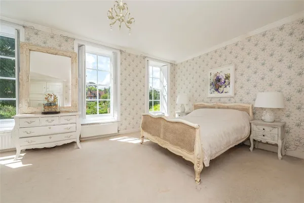 The Street, Betchworth, RH3 photo 16