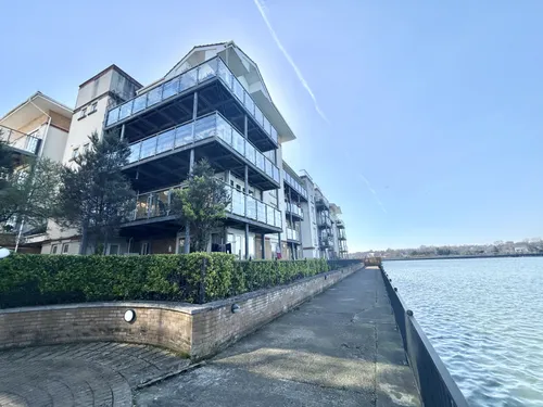 Hawkswood Road, Bitterne, Southamptonphoto