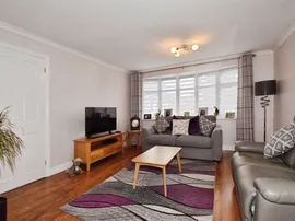 Fiona Drive, Thurnby, Leicester thumb 3