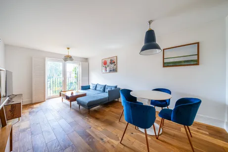 330 Garratt Lane, London, SW18