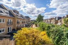 330 Garratt Lane, London, SW18 photo 3