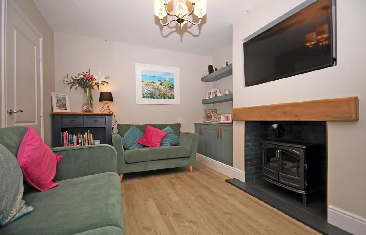 Llwybr Y Gwynt, Penrhosgarnedd, Bangor, Gwynedd, LL57