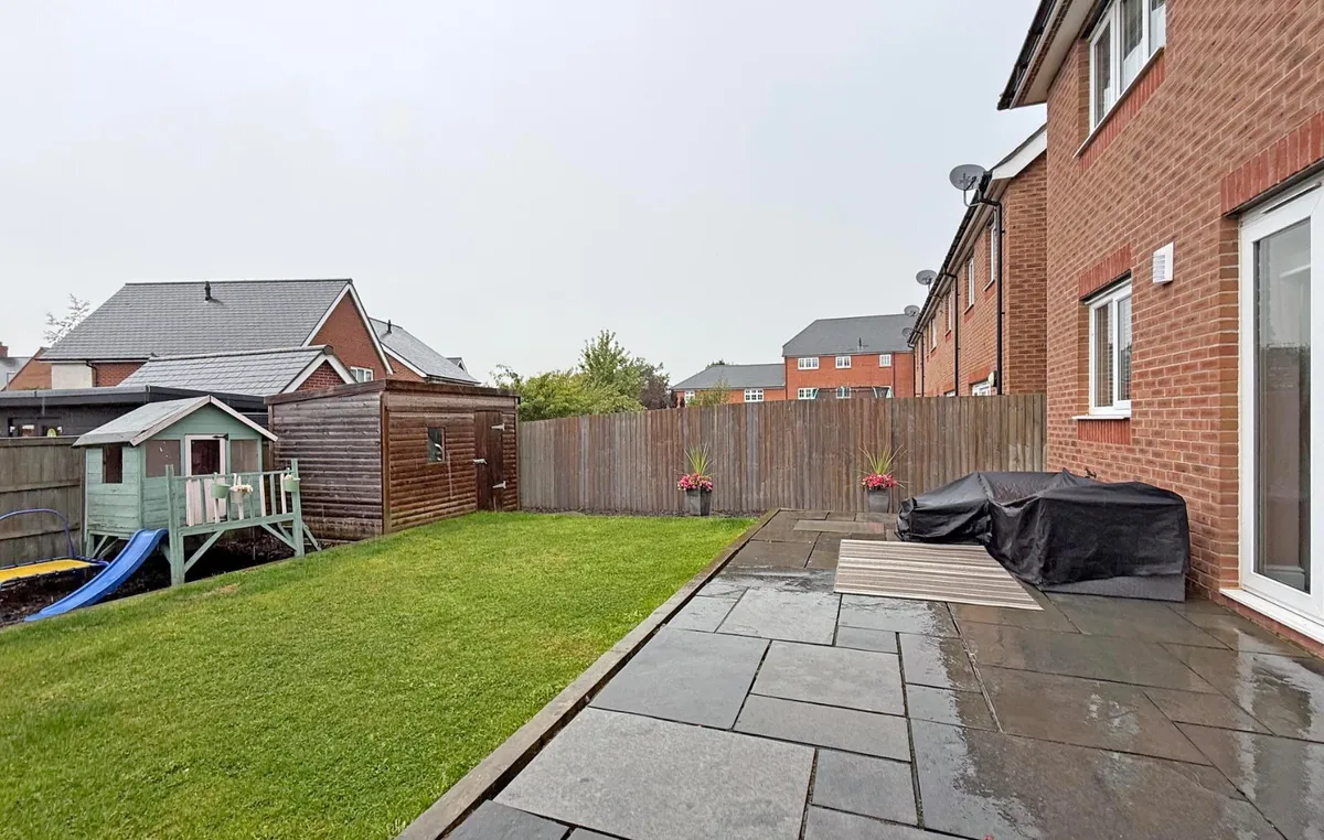 Llwybr Y Gwynt, Penrhosgarnedd, Bangor, Gwynedd, LL57