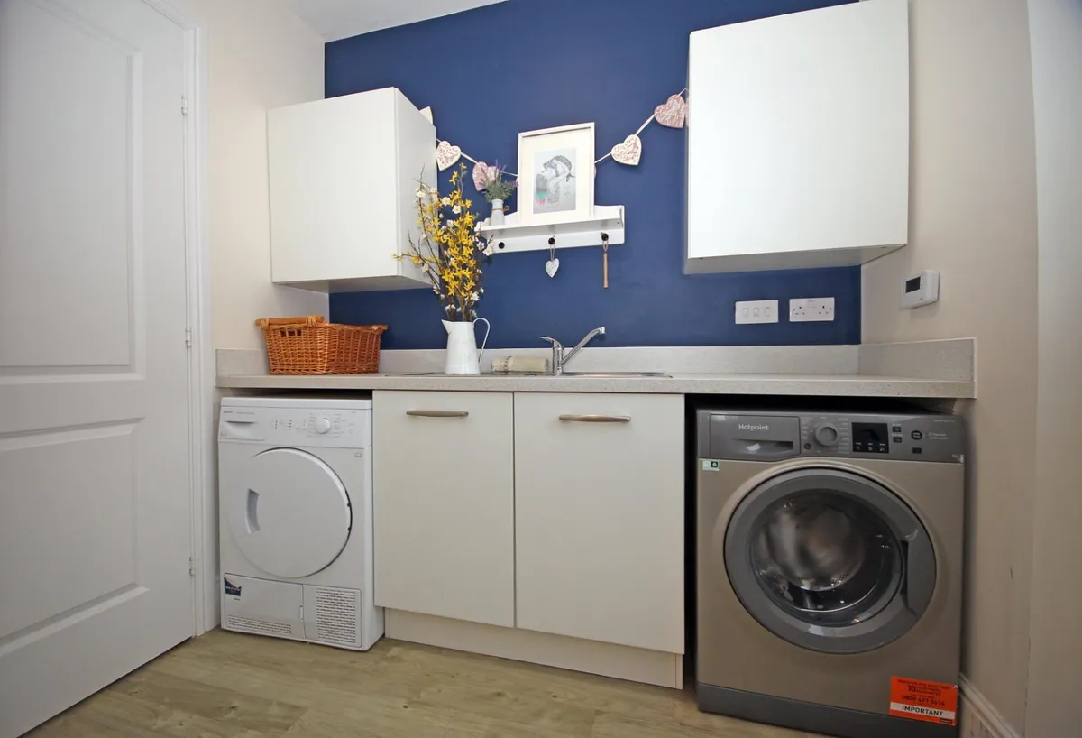 Llwybr Y Gwynt, Penrhosgarnedd, Bangor, Gwynedd, LL57