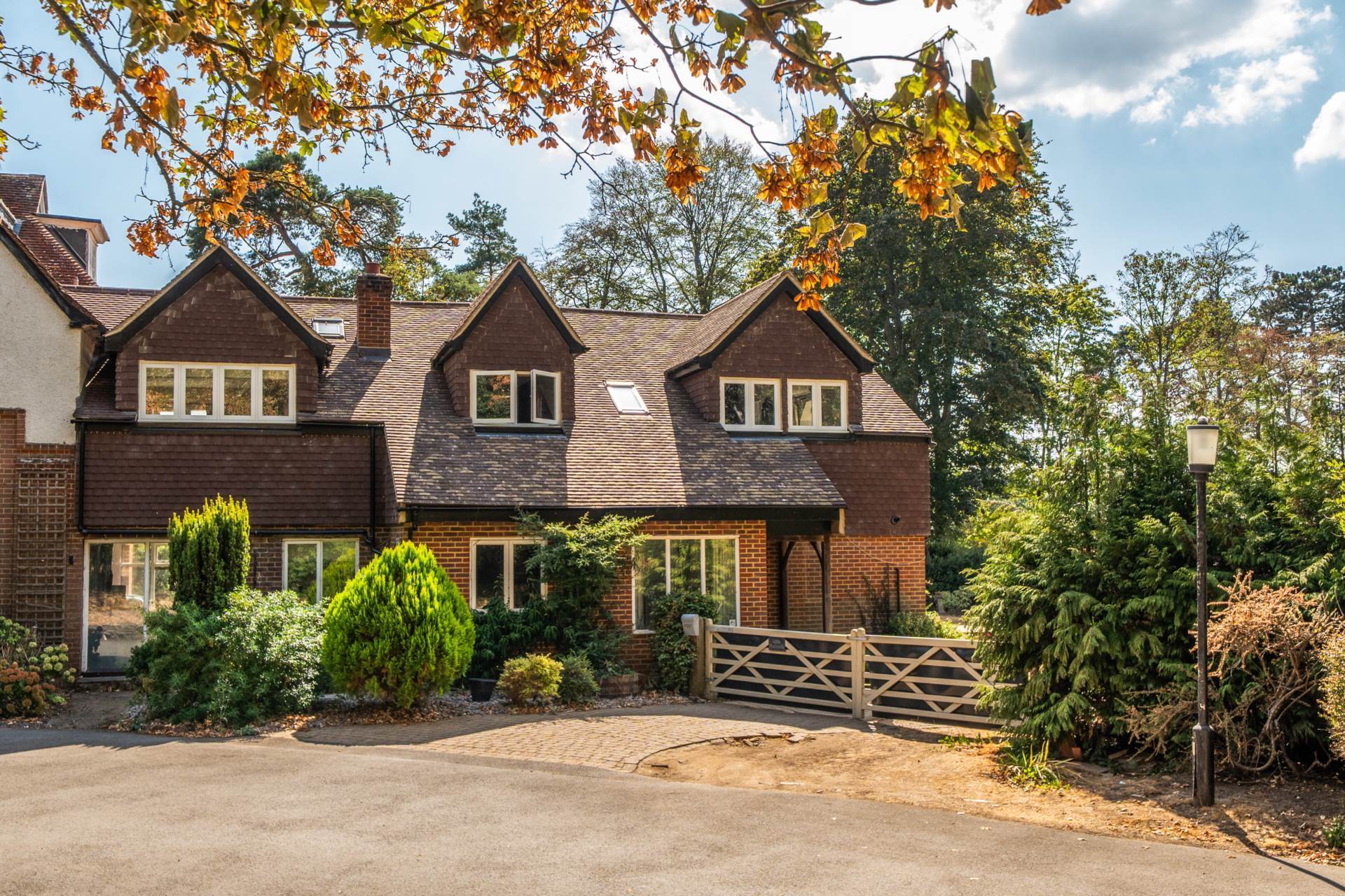 Puttenham, Guildford, Surrey Image 1