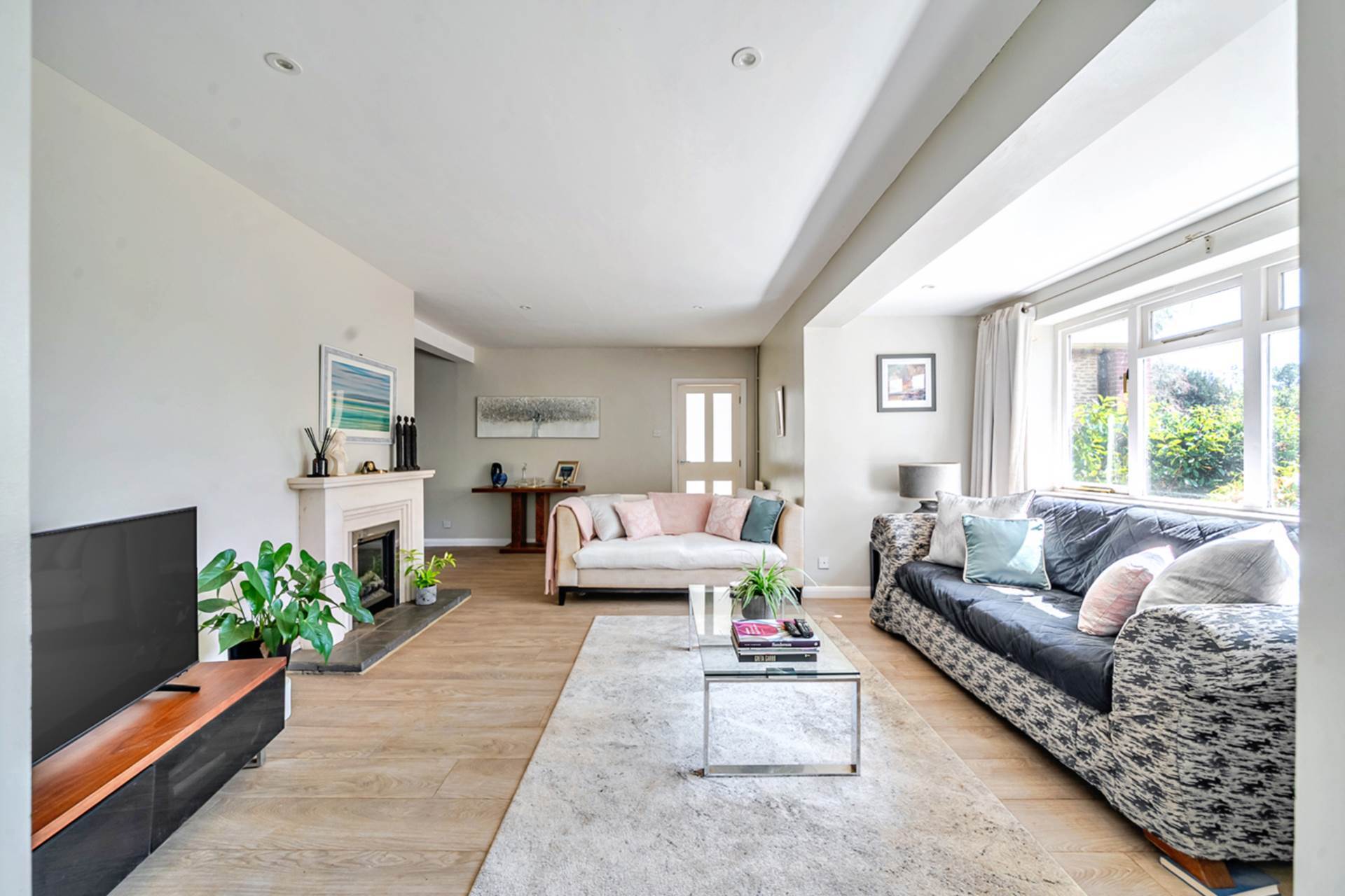 Puttenham, Guildford, Surrey Image 12