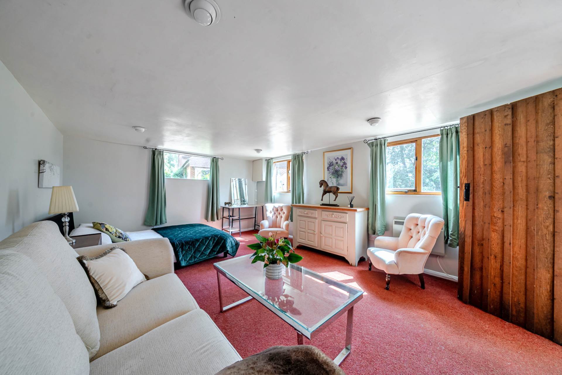 Puttenham, Guildford, Surrey Image 22