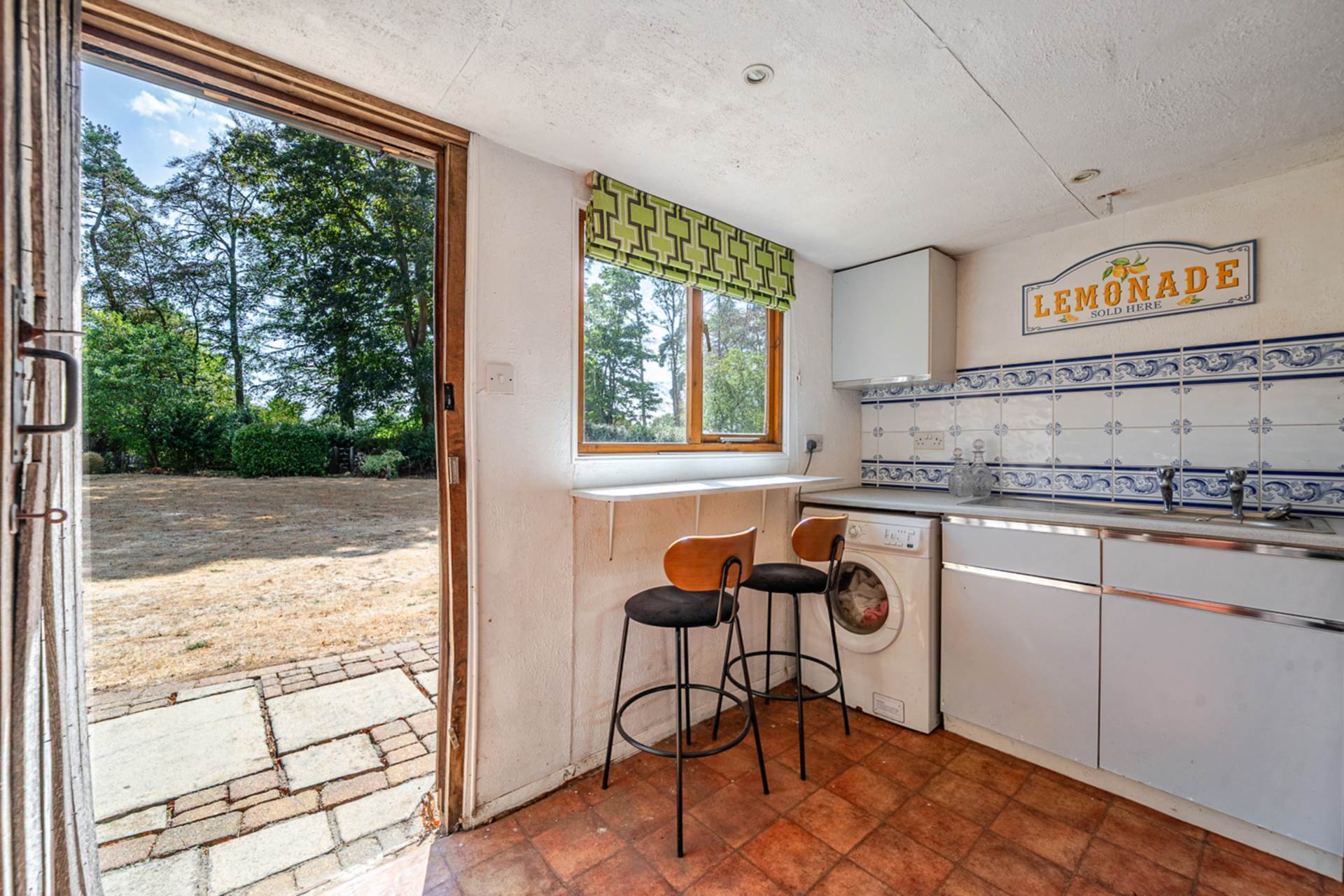 Puttenham, Guildford, Surrey Image 23