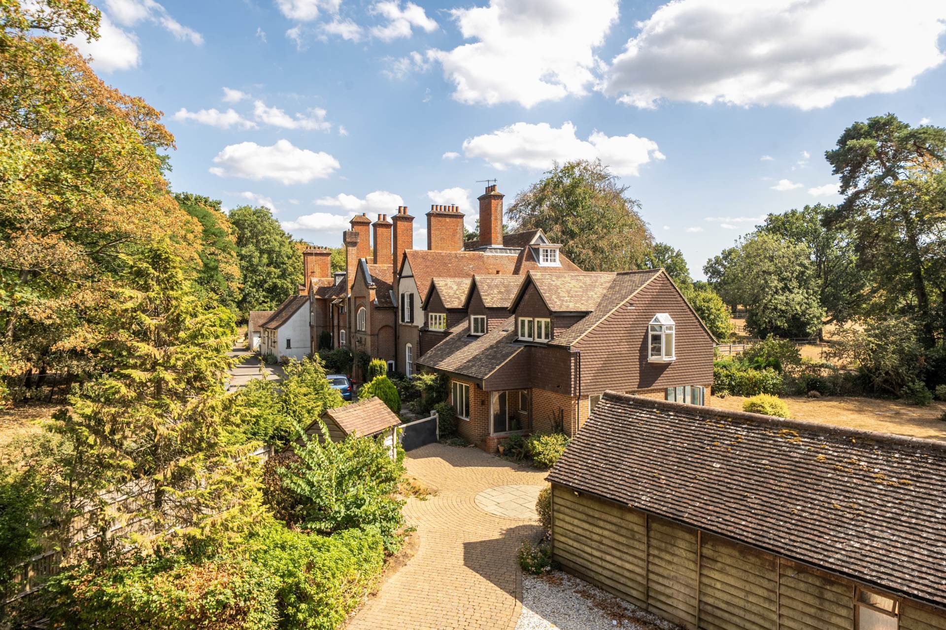 Puttenham, Guildford, Surrey Image 28