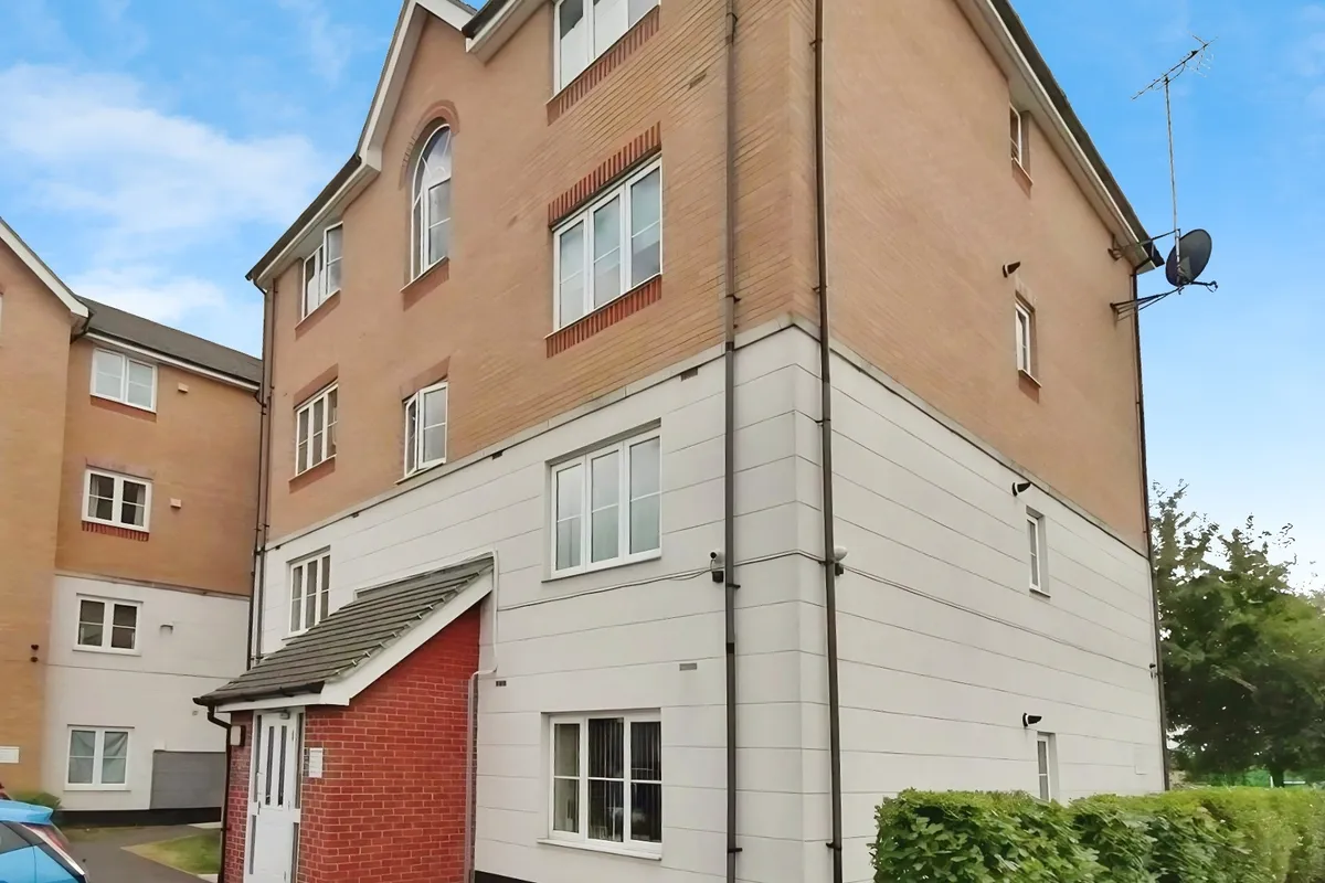 Twickenham Close, SWINDON