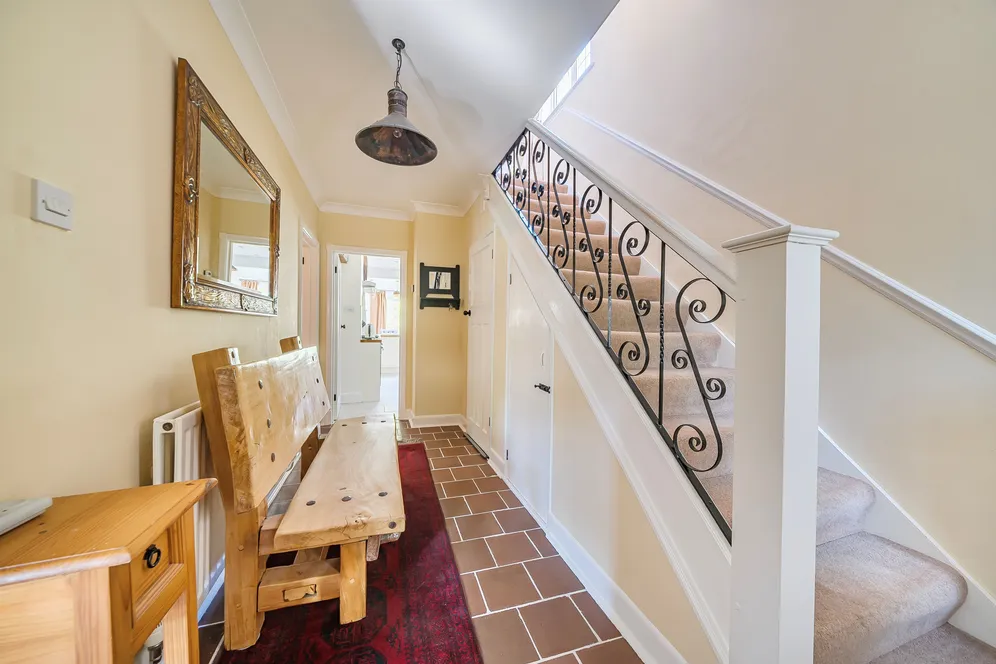Woodham Lane, Addlestone, KT15 photo 4