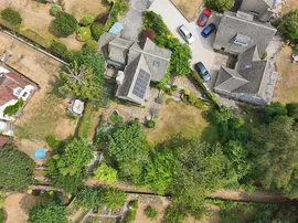 Stonefield Drive, Highworth, Swindon thumb 2