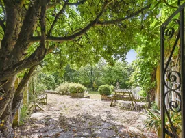 Stonefield Drive, Highworth, Swindon thumb 3
