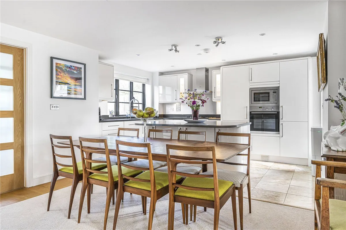 Yarnton Road, Kidlington, Oxfordshire, OX5