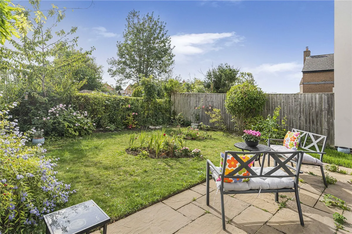 Yarnton Road, Kidlington, Oxfordshire, OX5