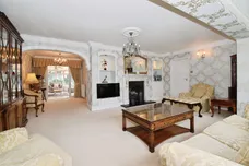 Hollies Way, Thurnby, Leicester