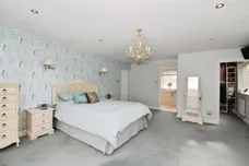 Hollies Way, Thurnby, Leicester