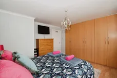 Hollies Way, Thurnby, Leicester