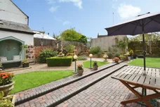 Hollies Way, Thurnby, Leicester