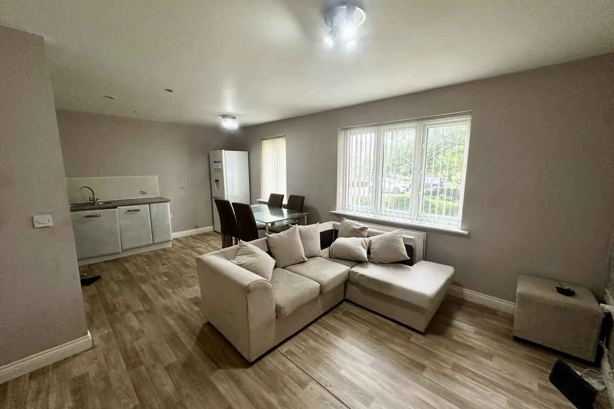 Ash Court, LEEDS