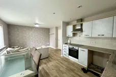 Ash Court, LEEDS