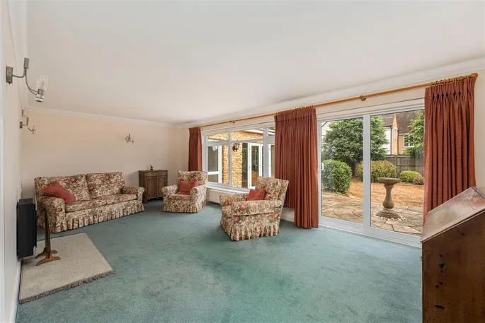 Property carousel image 9