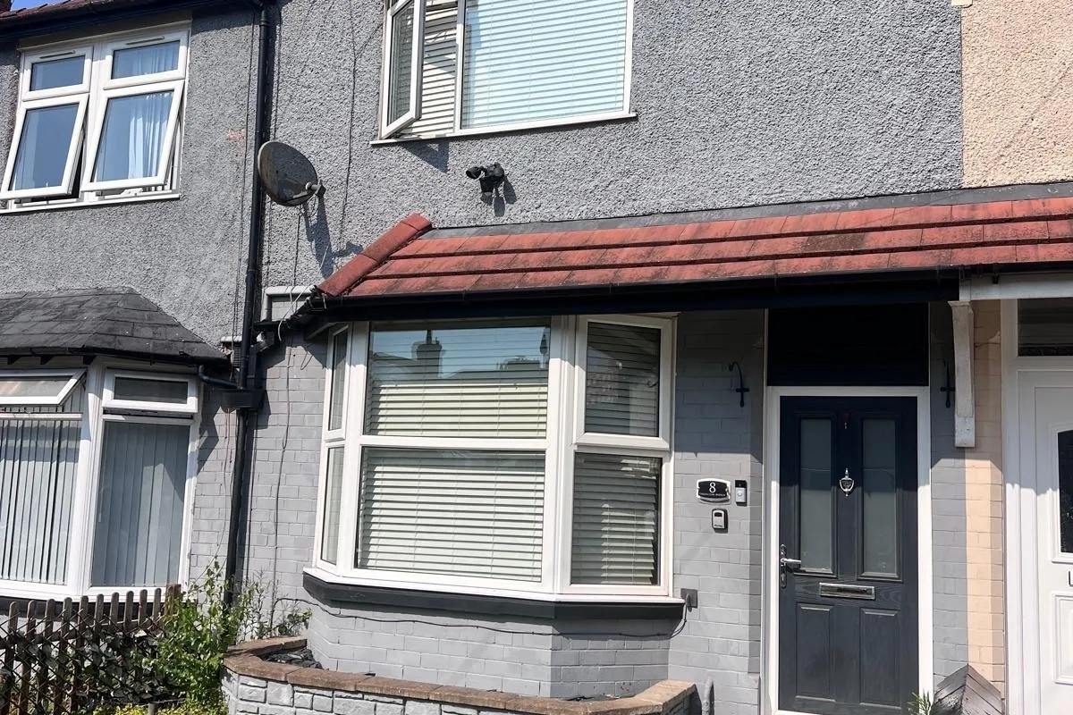 Errington Avenue, Ellesmere Port