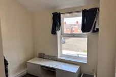 Errington Avenue, Ellesmere Port