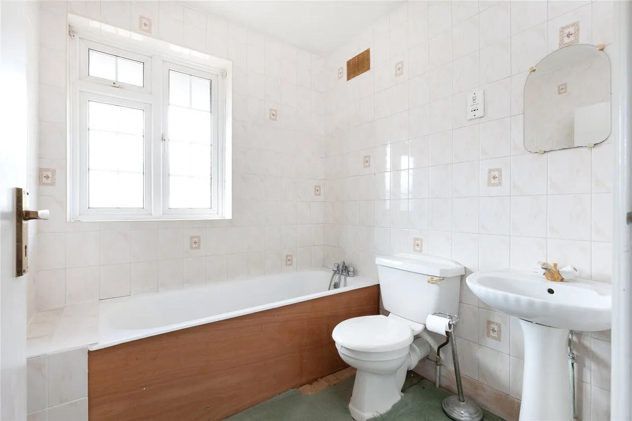 Mill Ridge, Edgware, HA8 photo 8