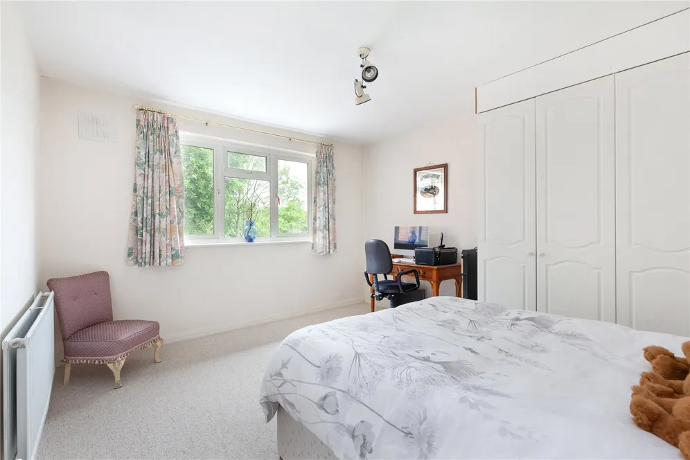 Mill Ridge, Edgware, HA8 photo 12