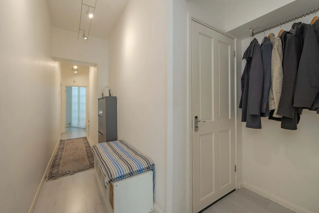 Greencroft Gardens, London, NW6 photo 12