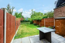 Russell Road, Palmers Green