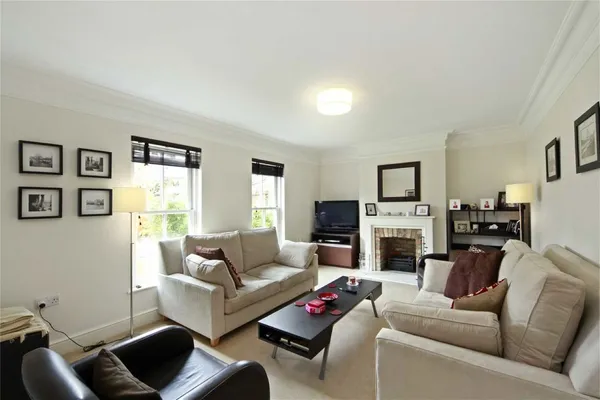 South Road, Weybridge, KT13 photo 4