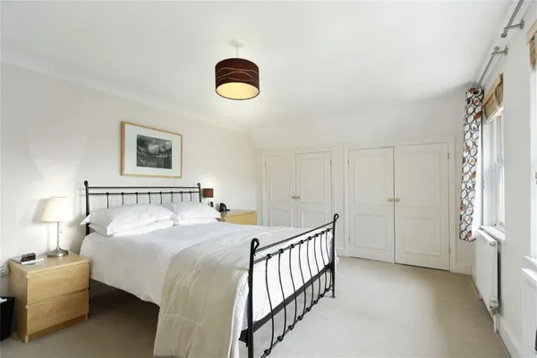 South Road, Weybridge, KT13 photo 5