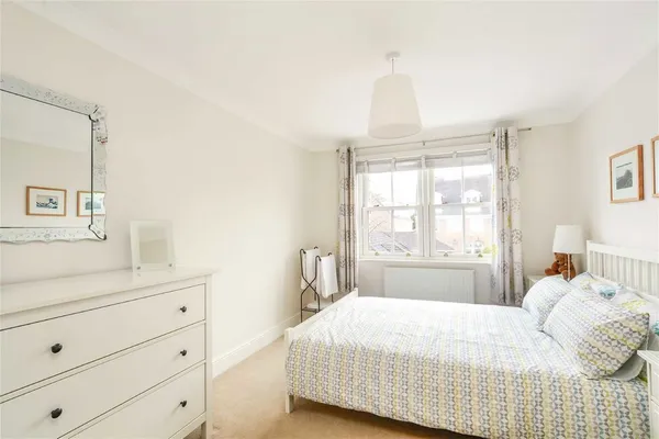 South Road, Weybridge, KT13 photo 6