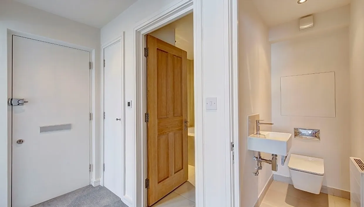 Fulham Road Chelsea SW3 photo 4