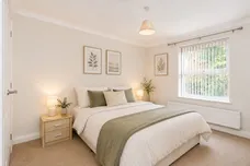 Epsom Road Guildford GU1 photo 4