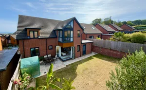 Rowan Drive, Seaton, Devon, EX12 photo