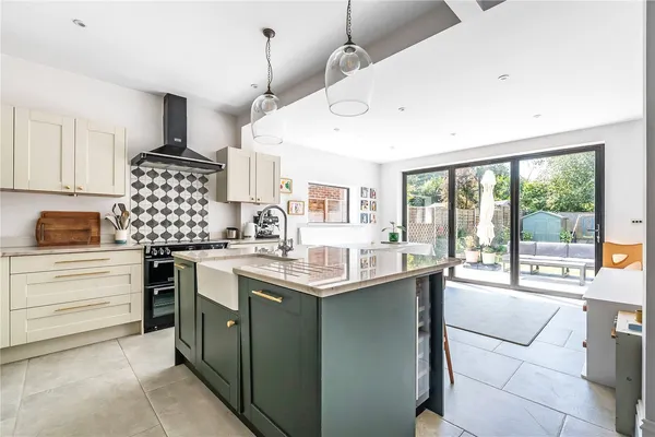Deerings Road, Reigate, RH2 photo 2