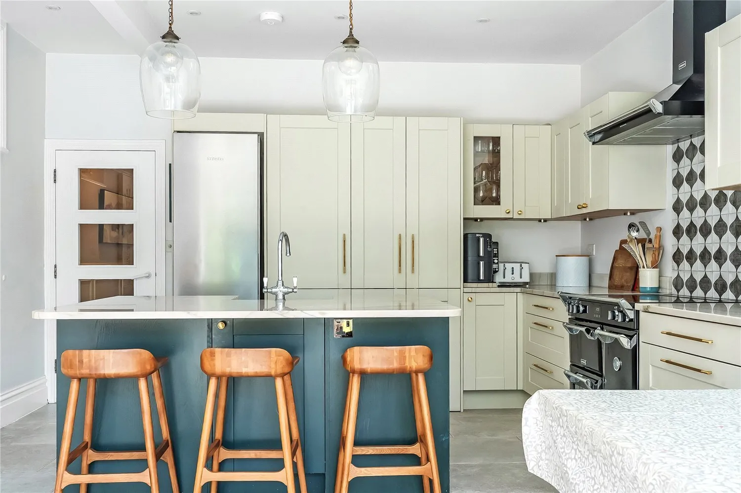 Deerings Road, Reigate, RH2 photo 6