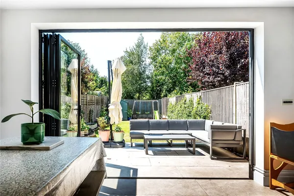 Deerings Road, Reigate, RH2 photo 10
